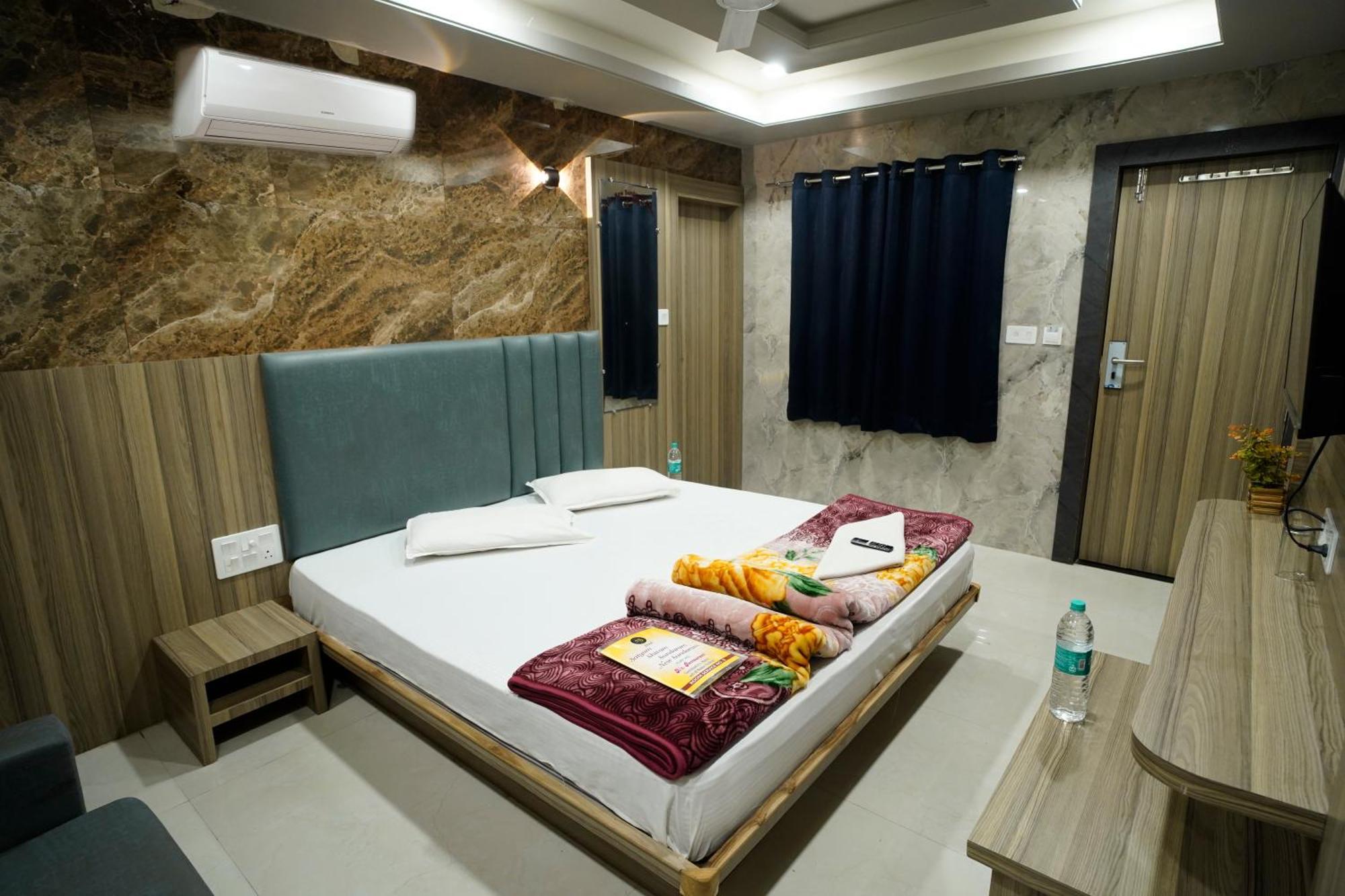Hotel New Sundaram 150 Mtrs From Dargah Ajmer Exterior foto