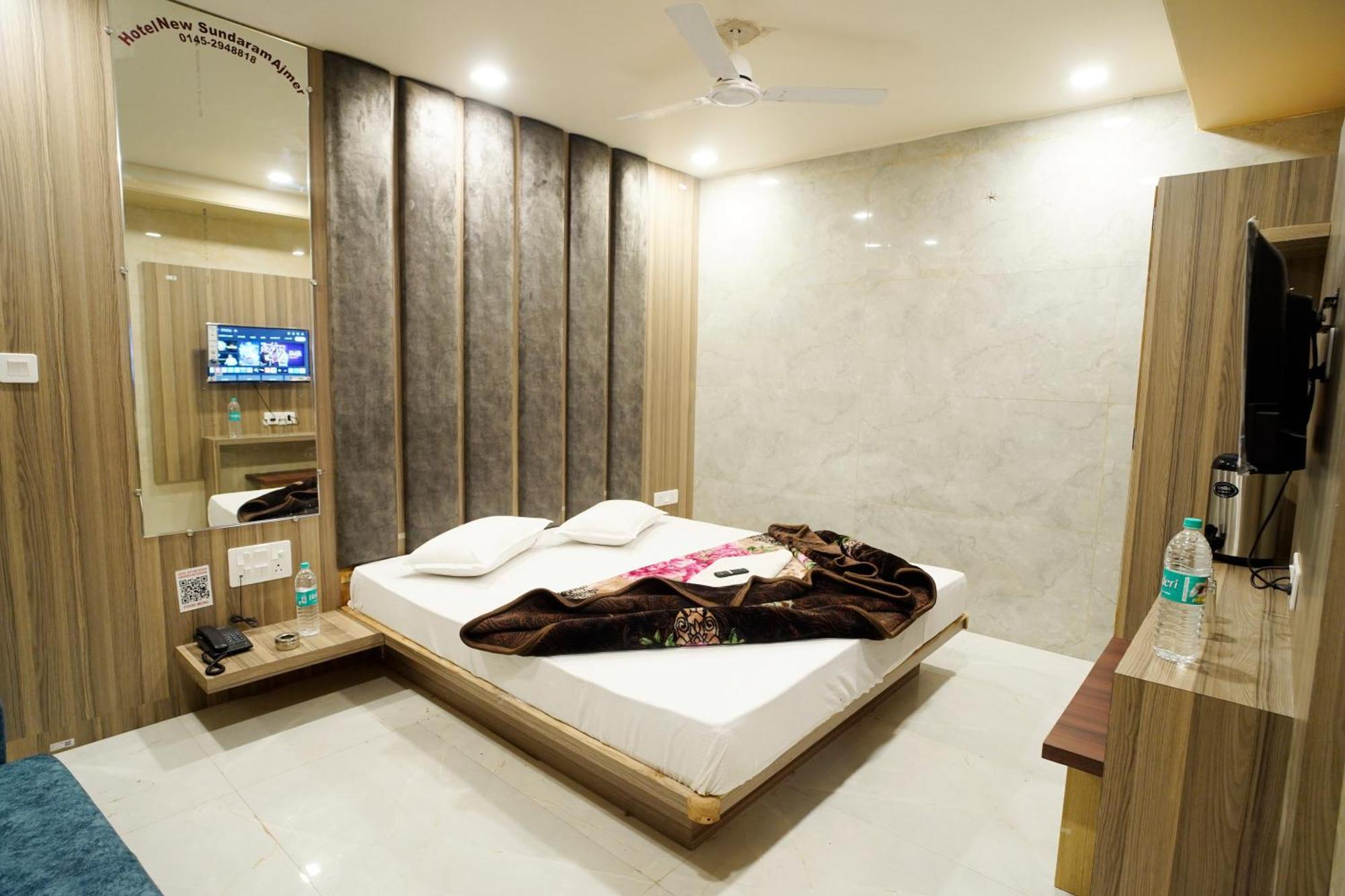 Hotel New Sundaram 150 Mtrs From Dargah Ajmer Exterior foto
